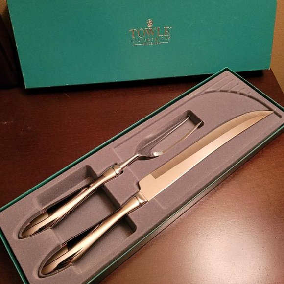 TOWLE SILVERSMITHS "NEW" Silver Serving Fork and Knife Set - Picture 2 of 2